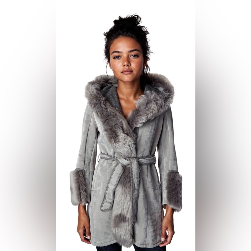 Rossi Hooded Tuscan Shearling With Cashmere Knit (Size 6)